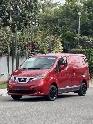 Nissan NV200 SV 2019 Burgundy