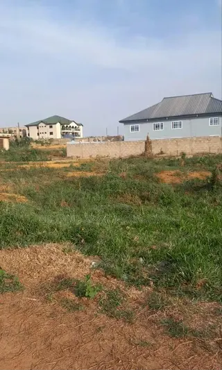 Land Forsale At Adietem-mpatado