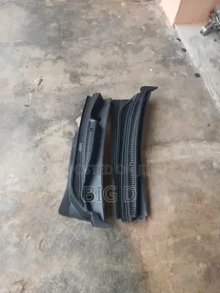 Kia Rio 5 Wiper Panel