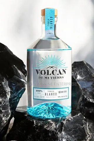 Volcan De Mi Tierra Blanco Tequila 75cl