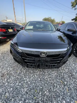 Honda Accord LX (1.5L 4cyl Turbo CVT) 2019 Black