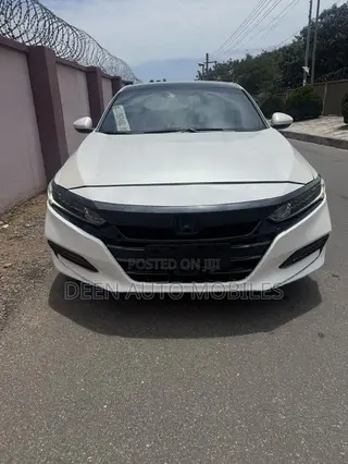 Honda Accord Sport (1.5L 4cyl Turbo CVT) 2019 White