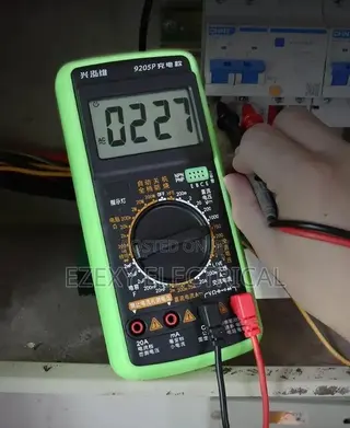 Digital Multimeter Reader