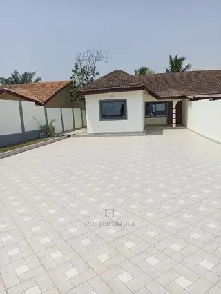 2bdrm House in Teshie Raster, Tseaddo for rent