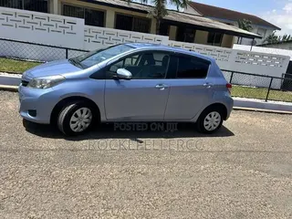 Toyota Vitz 2014 Blue