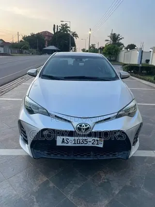Toyota Corolla SE 4dr Sedan (1.8L 4cyl CVT) 2017 Silver