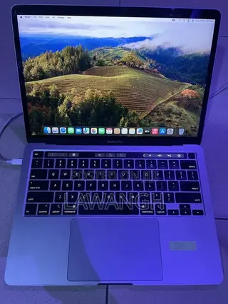 Laptop Apple MacBook Pro 2020 16GB Intel Core i7 SSD 500GB