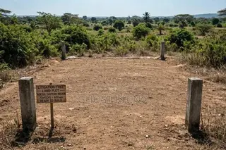 70x100ft (650 SQM / 7000 SqFt) Full Plot - Adeiso -