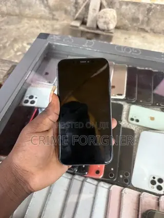 Apple iPhone 11 64 GB Black