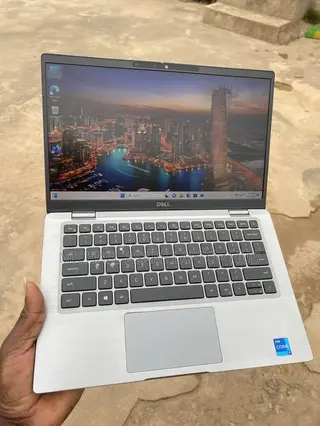 Laptop Dell Latitude 7320 16GB Intel Core i7 SSD 256GB
