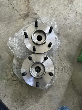 Mitsubishi Outlander 2017 2018 2019 Back Hubs