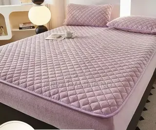 Qaulity Bed Cover