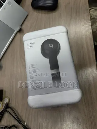 Beats Solo 4