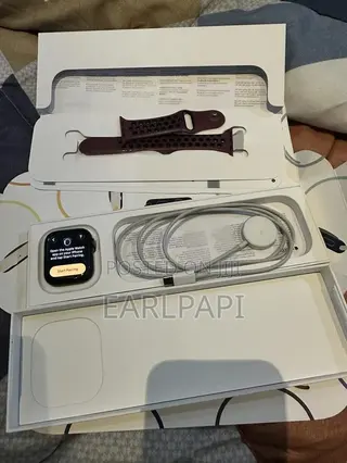 Apple Watch Series 7 , 45mm GPS + Cellular (Original)