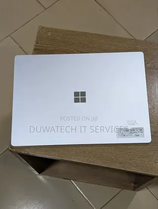 Laptop Microsoft Surface Laptop 3 8GB AMD Ryzen 5 SSD 256GB