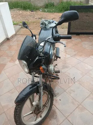 Bajaj Boxer 125 2021 Black