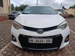 Toyota Corolla S 4dr Sedan (1.8L 4cyl CVT) 2016 White