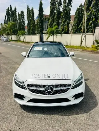 Mercedes-Benz C300 2021 White