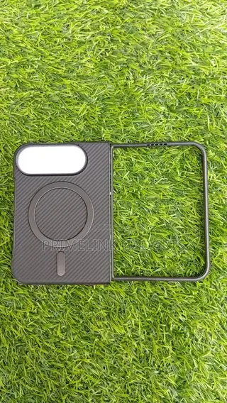 iPhone 18 Fold Carbon Fibre Case