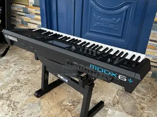 New Yamaha MODX6 Plus (61 Keys)