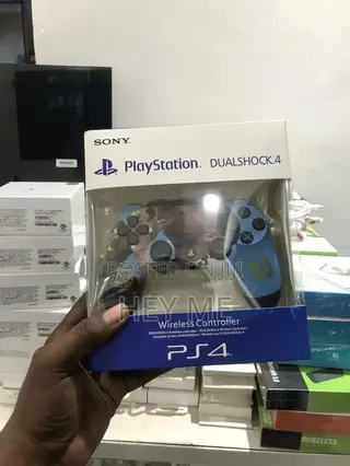 PS4 Controller