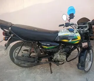 Bajaj Boxer 125 2025 Black