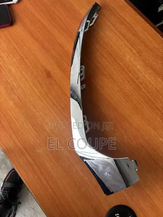 C300 / W205 Lower Bumper Chrome Trim 2015-2016-2017-2018-2019-2020