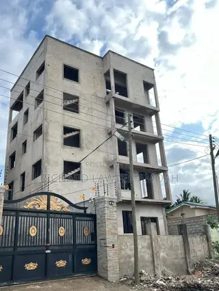 10bdrm House in Twelve Stones Realty, West Hills Mall Area for sale