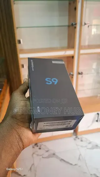 New Samsung Galaxy S9 64 GB Black