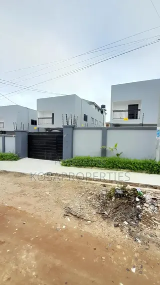 4bdrm House in Top Base, New Gbawe for sale