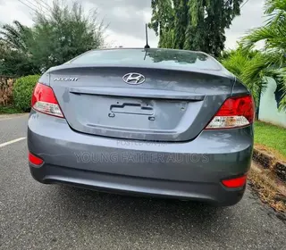 Hyundai Accent GLS 4dr Sedan (1.6L 4cyl 6A) 2014 Gray