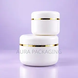 Cosmetic Container With Inner Lid