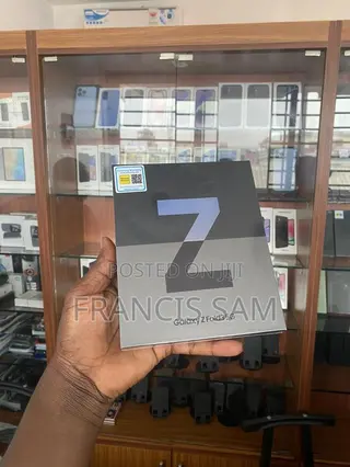 New Samsung Galaxy Z Fold6 256 GB Black