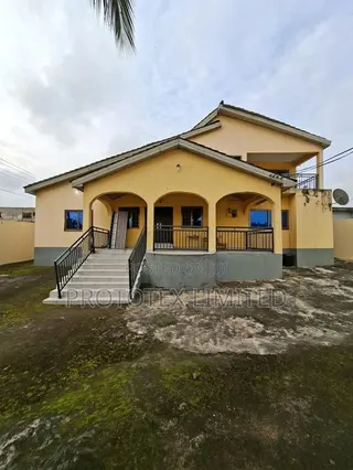 7-Bedroom House for Sale