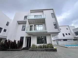 4bdrm Townhouse / Terrace in East Legon Lagos, Bawaleshie for rent