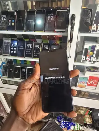 Huawei Nova 3i 128 GB Black
