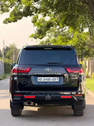 Toyota Land Cruiser 4.5 V8 VXR 2021 Black