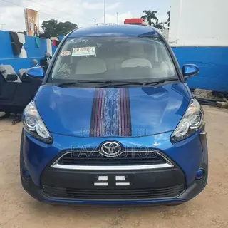 Toyota Sienta 2016 Blue