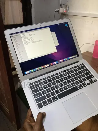 Laptop Apple MacBook Air 2015 8GB Intel Core i5 SSD 128GB