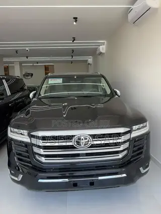 Toyota Land Cruiser 2025 Black