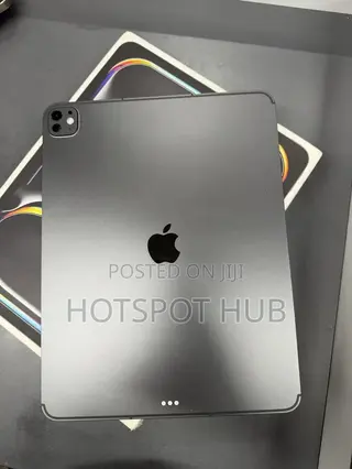 Apple iPad Pro 13 (2025) 256 GB Black