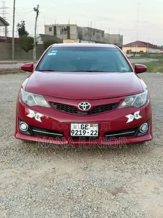 Toyota Camry LE 4dr Sedan (2.5L 4cyl 6A) 2013 Red