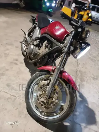 Yamaha 2023 Red