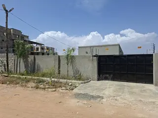 4bdrm House in East Airport, Accra Metropolitan for sale