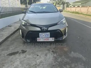 Toyota Corolla LE (1.8L 4cyl 2A) 2018