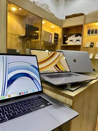 New Laptop Apple MacBook Pro 2019 16GB Intel Core i9 SSD 1T
