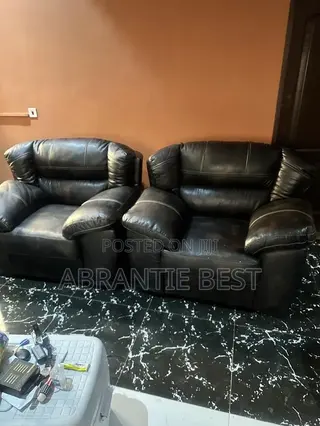 Quick Sale Set of Sofa Chairs for Sale