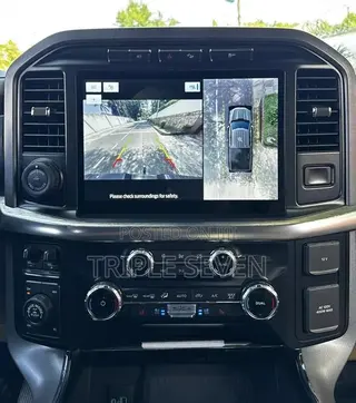Ford F-150 LARIAT 2022 White
