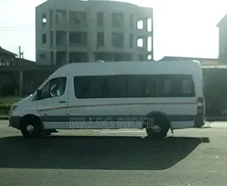 Mercedes-Benz Sprinter 2011 White