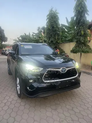 Toyota Highlander XLE 2022 Black